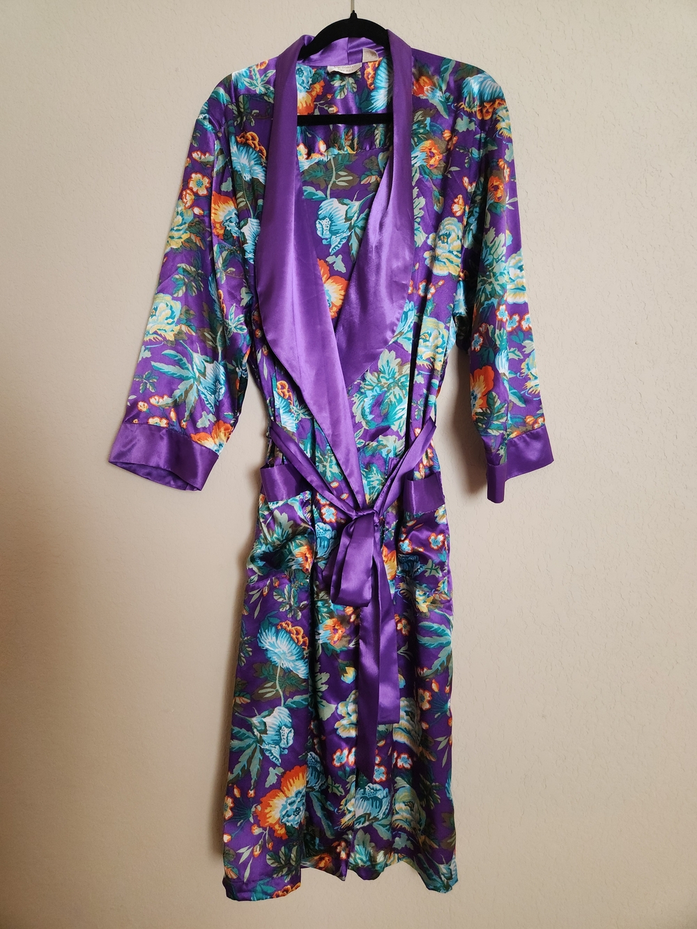 Vintage Victoria's Secret Gold Label Purple Floral Satin Kimono-style Robe